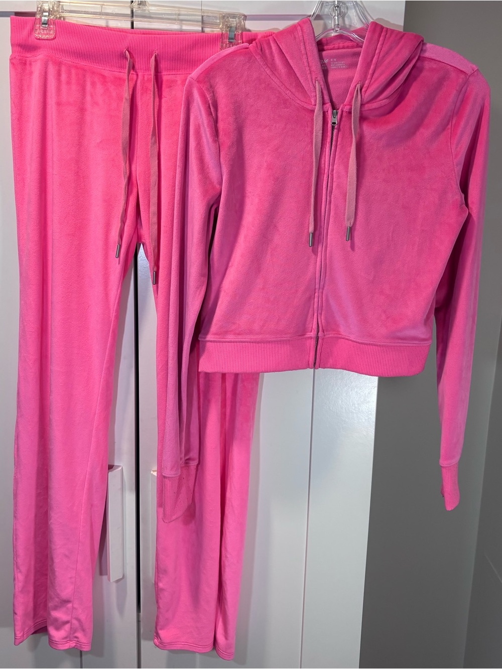 Aerie Groove-On Velour Tracksuit Set M Hot Pink Cropped Hoodie Flare Pants Y2K
